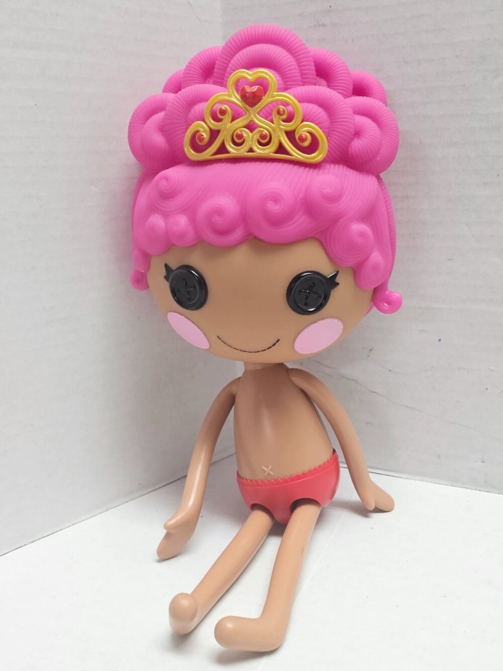 Lalaloopsy Sew Royal Princess Party Collect MGA Crumpet Hearts Crown Gold Doll